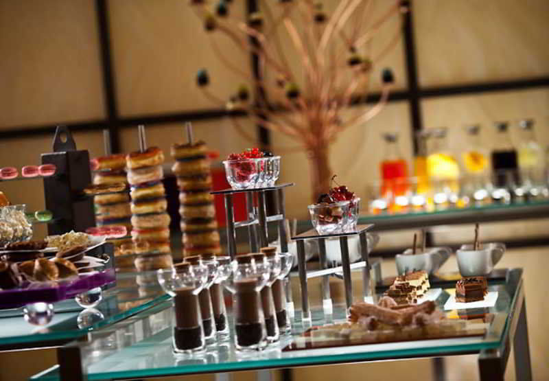 Courtyard By Marriott Doha City Center Eksteriør bilde